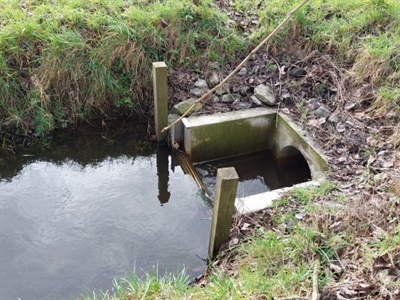 Water vasthouden met stuwen: types, eigenschappen en checklist